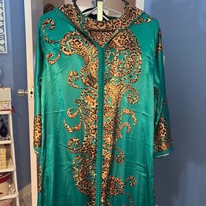 Elegant Teal and Leopard Print Kaftan